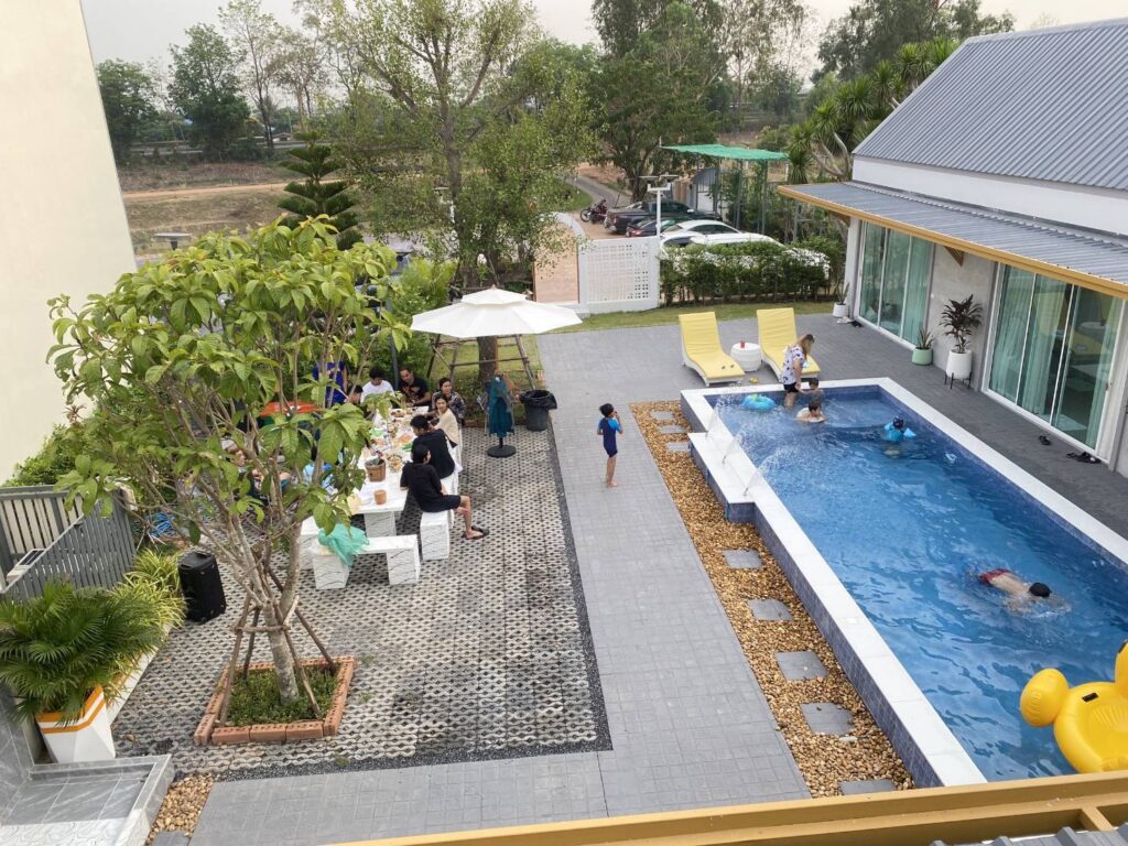 นาวาฮิลล์ 1 บ้านโมเดิร์น พูลวิลล่านครนายก สระว่ายน้ำส่วนตัว